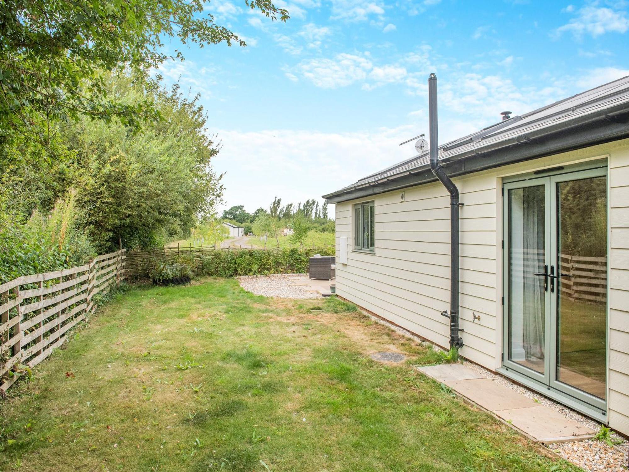 Bramley Cottage North Weald Экстерьер фото