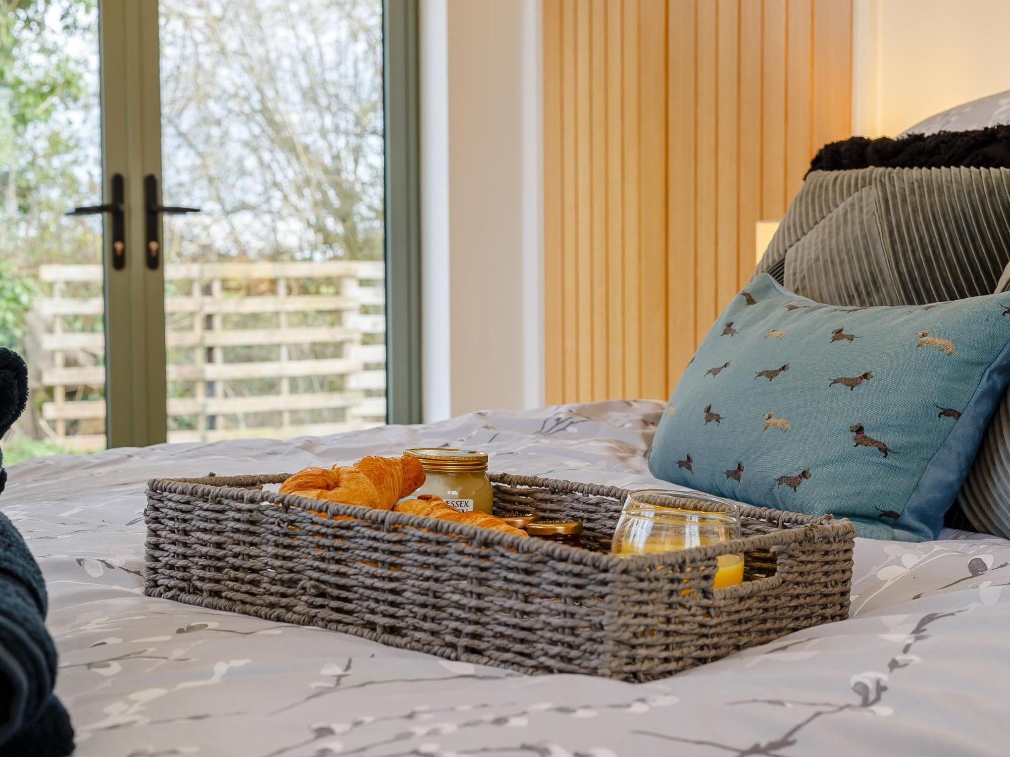 Bramley Cottage North Weald Экстерьер фото
